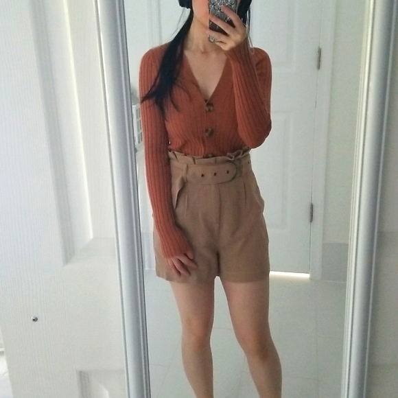 Vici - Linen-Blend Belted High Rise Tailored Shorts, NWT - Picture 1 of 10